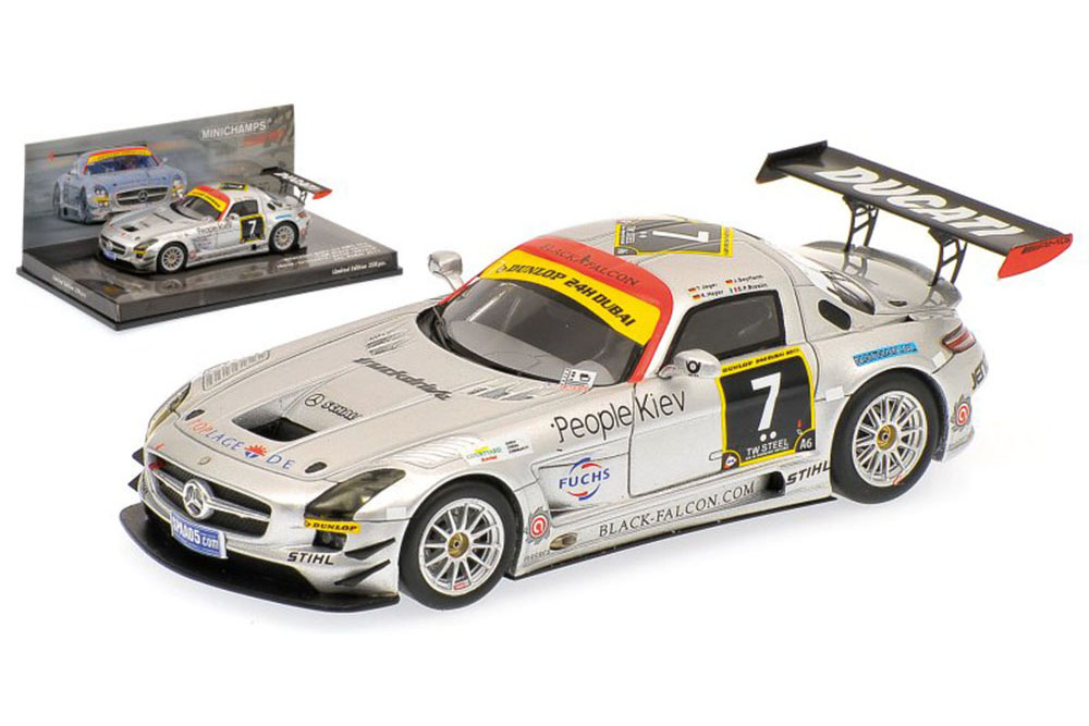 Mercedes Benz SLS AMG gt3 2011