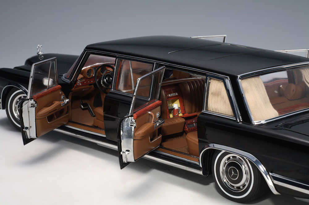 Mercedes Benz w100 s600 Pullman