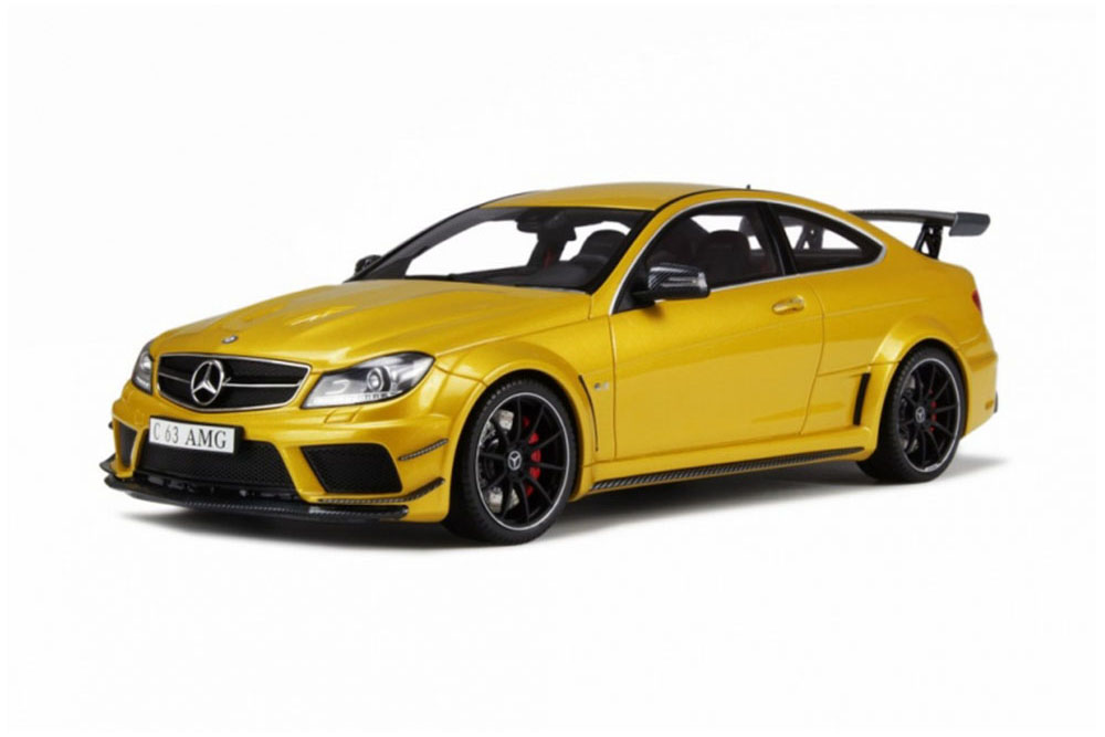 Mercedes c63 AMG Orange